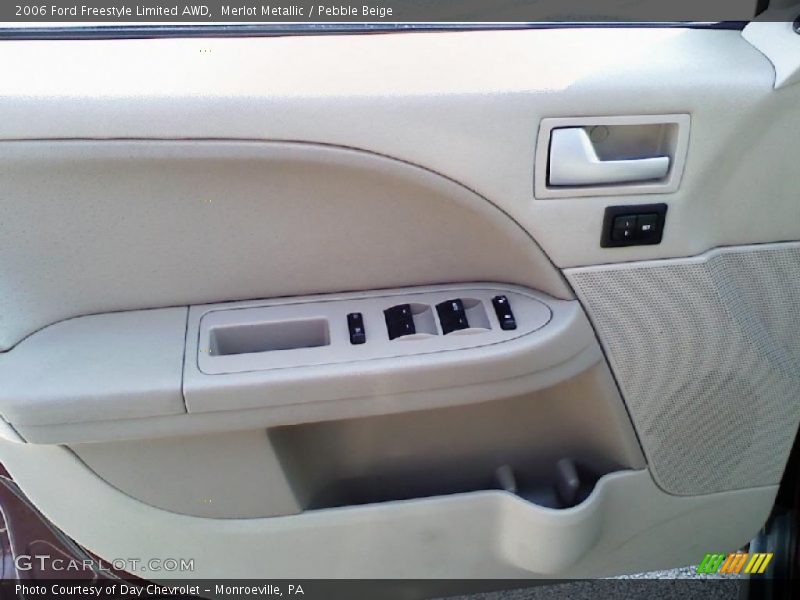 Merlot Metallic / Pebble Beige 2006 Ford Freestyle Limited AWD