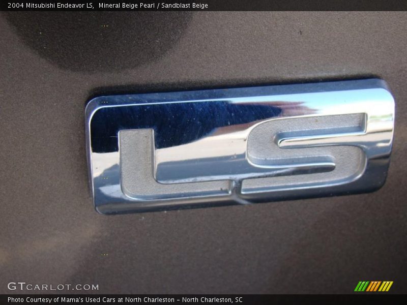 Mineral Beige Pearl / Sandblast Beige 2004 Mitsubishi Endeavor LS