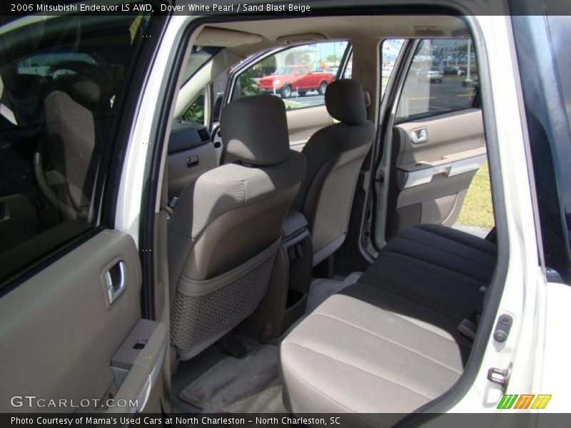 Dover White Pearl / Sand Blast Beige 2006 Mitsubishi Endeavor LS AWD