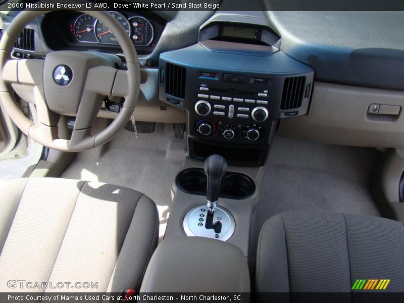 Dover White Pearl / Sand Blast Beige 2006 Mitsubishi Endeavor LS AWD