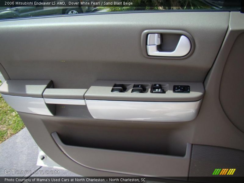 Dover White Pearl / Sand Blast Beige 2006 Mitsubishi Endeavor LS AWD
