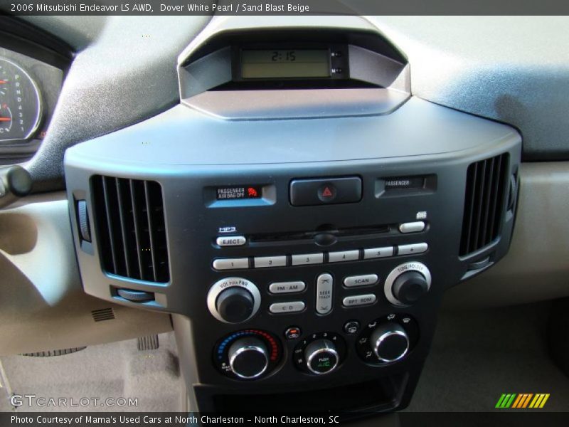 Dover White Pearl / Sand Blast Beige 2006 Mitsubishi Endeavor LS AWD