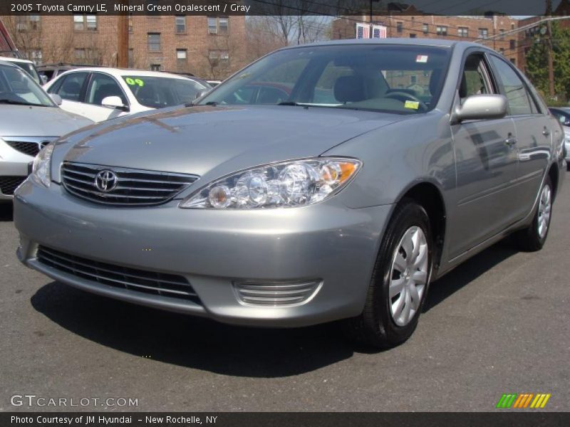 Mineral Green Opalescent / Gray 2005 Toyota Camry LE