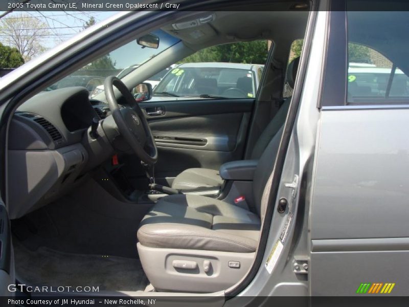 Mineral Green Opalescent / Gray 2005 Toyota Camry LE