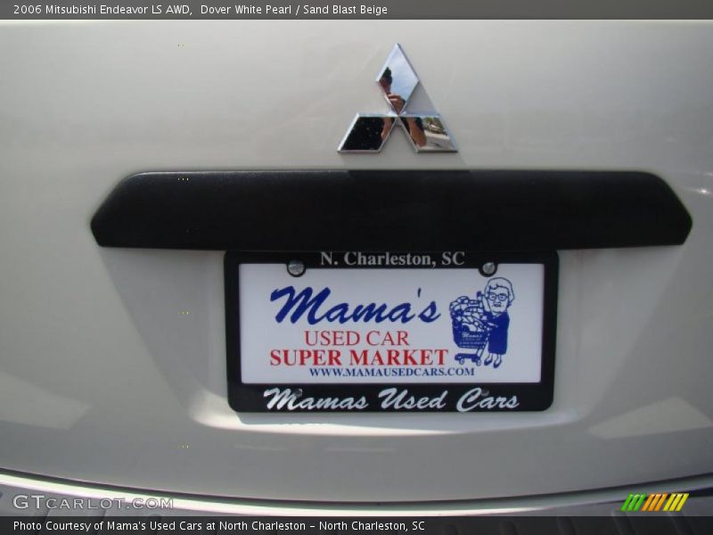 Dover White Pearl / Sand Blast Beige 2006 Mitsubishi Endeavor LS AWD