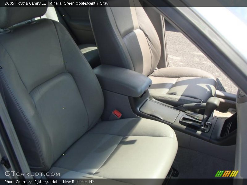 Mineral Green Opalescent / Gray 2005 Toyota Camry LE