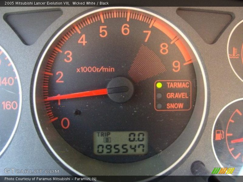 Wicked White / Black 2005 Mitsubishi Lancer Evolution VIII