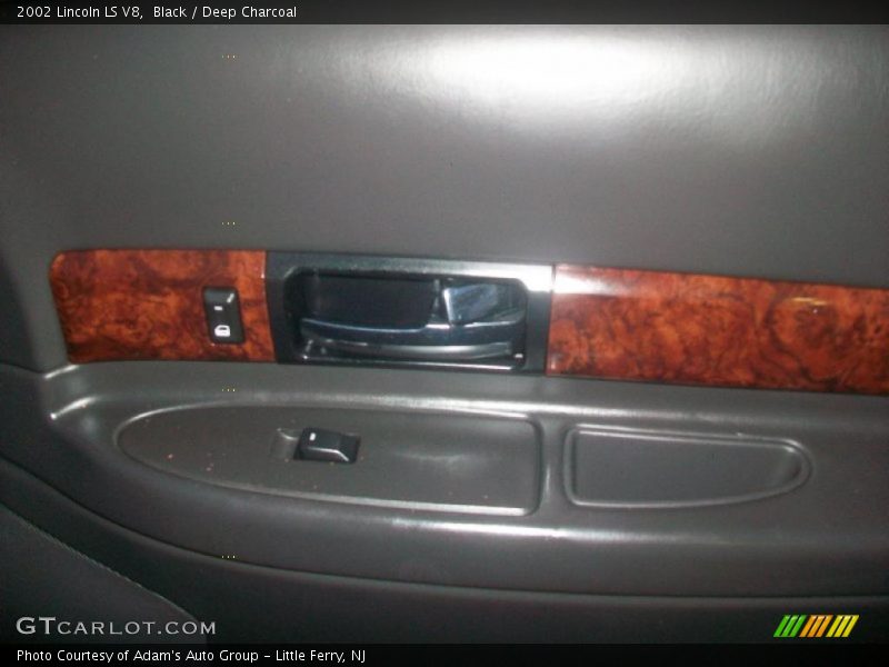 Black / Deep Charcoal 2002 Lincoln LS V8
