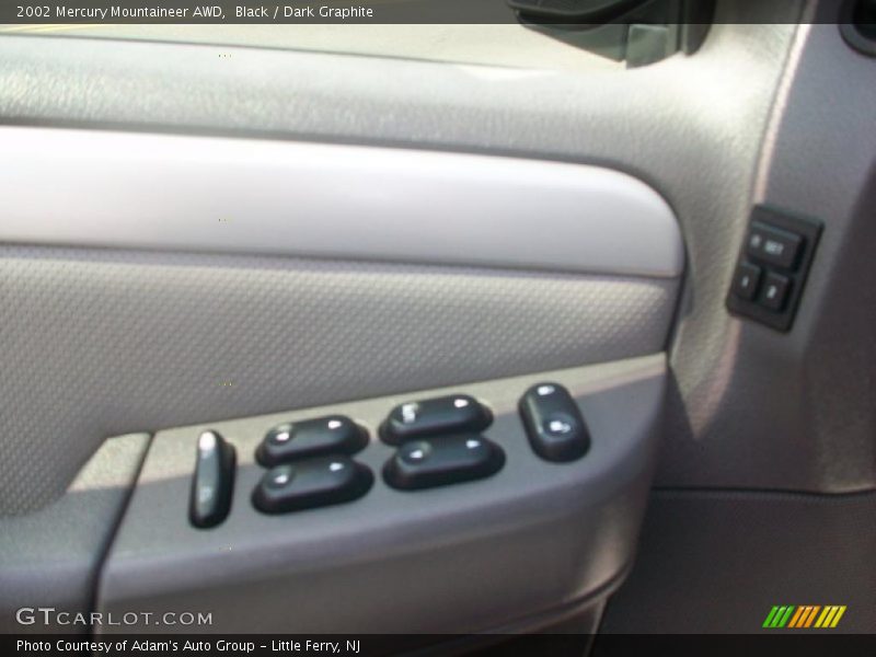 Black / Dark Graphite 2002 Mercury Mountaineer AWD