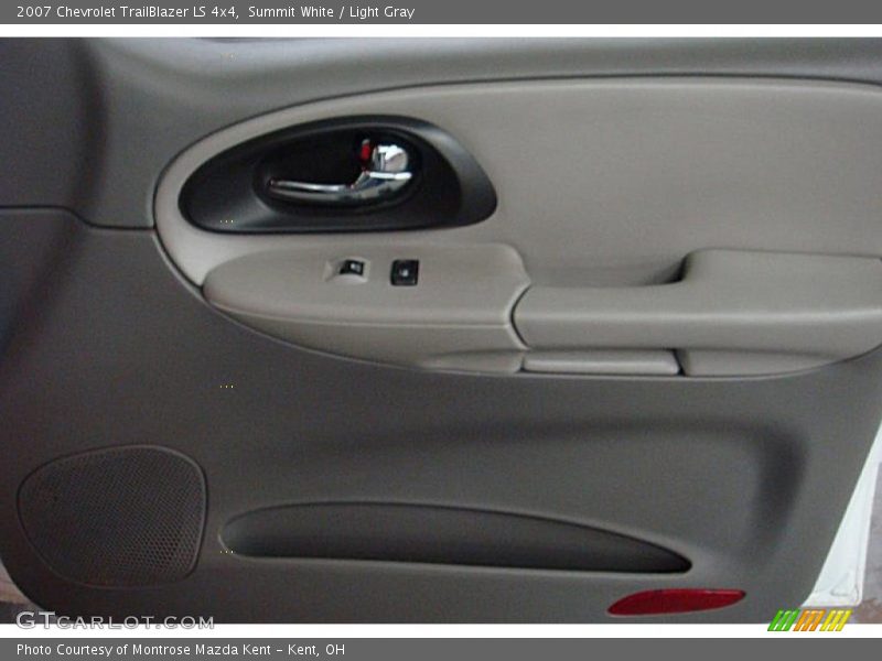 Summit White / Light Gray 2007 Chevrolet TrailBlazer LS 4x4