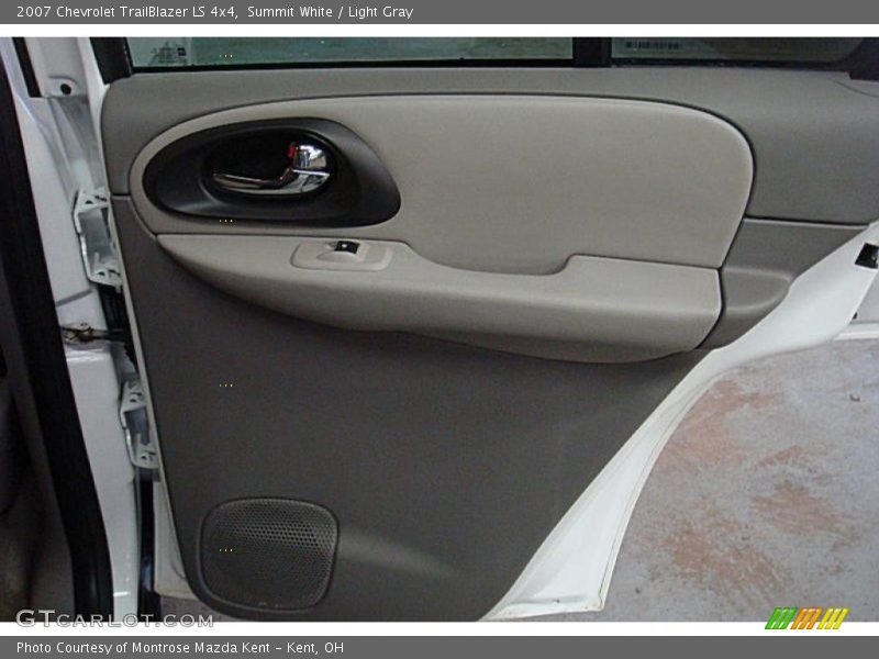 Summit White / Light Gray 2007 Chevrolet TrailBlazer LS 4x4