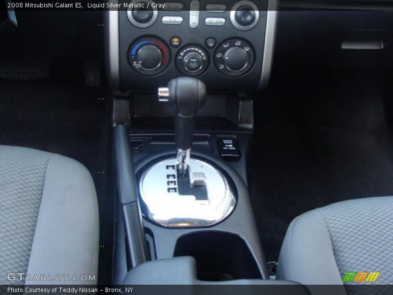 Liquid Silver Metallic / Gray 2008 Mitsubishi Galant ES