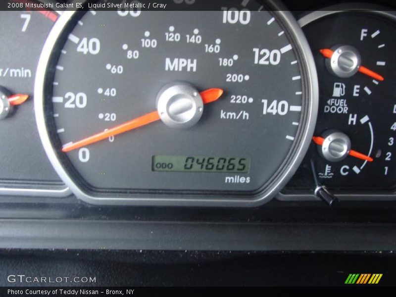 Liquid Silver Metallic / Gray 2008 Mitsubishi Galant ES