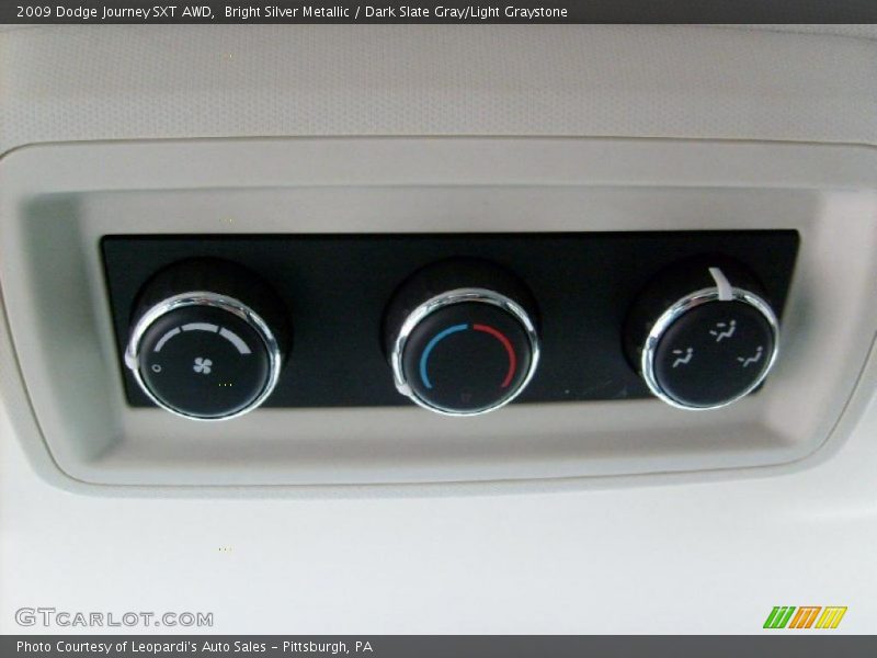 Bright Silver Metallic / Dark Slate Gray/Light Graystone 2009 Dodge Journey SXT AWD