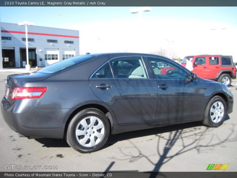 Magnetic Gray Metallic / Ash Gray 2010 Toyota Camry LE