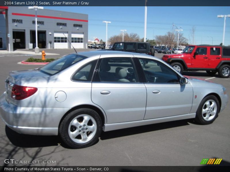 Silver Platinum / Gray 2004 Saturn L300 2 Sedan