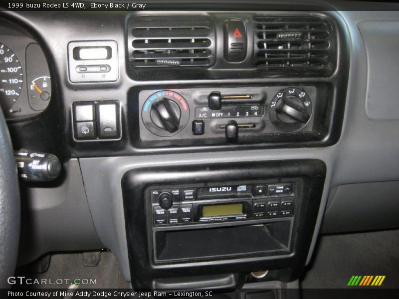 Ebony Black / Gray 1999 Isuzu Rodeo LS 4WD