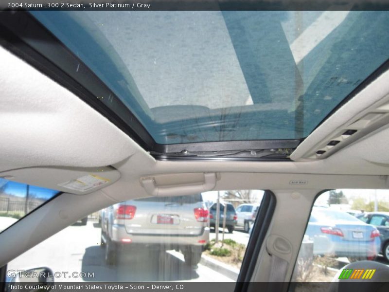 Silver Platinum / Gray 2004 Saturn L300 2 Sedan