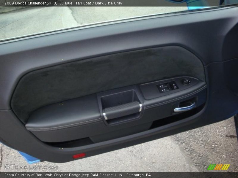 B5 Blue Pearl Coat / Dark Slate Gray 2009 Dodge Challenger SRT8