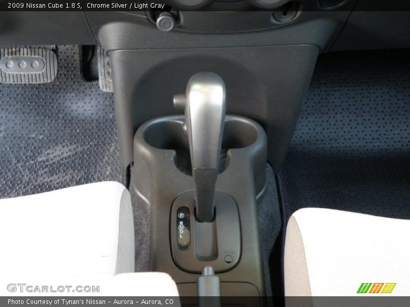 Chrome Silver / Light Gray 2009 Nissan Cube 1.8 S