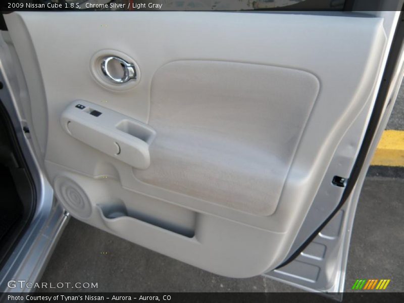 Chrome Silver / Light Gray 2009 Nissan Cube 1.8 S