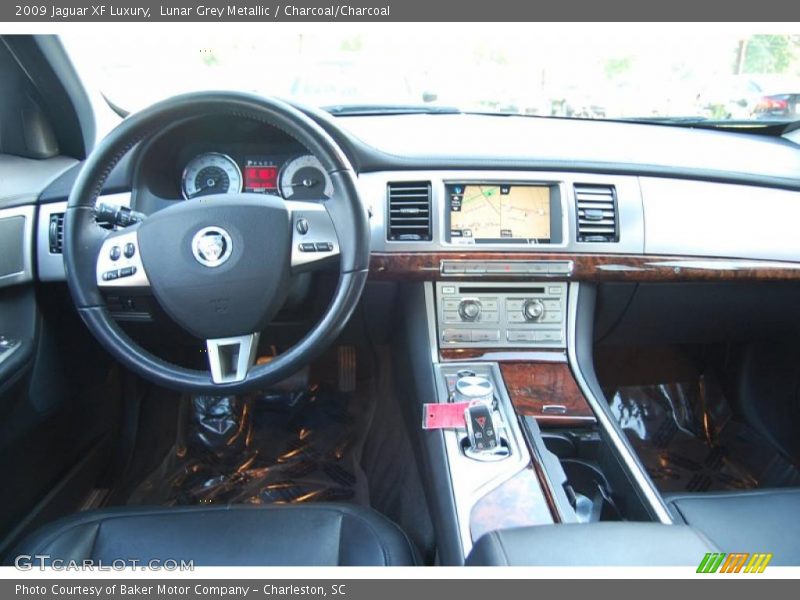 Lunar Grey Metallic / Charcoal/Charcoal 2009 Jaguar XF Luxury