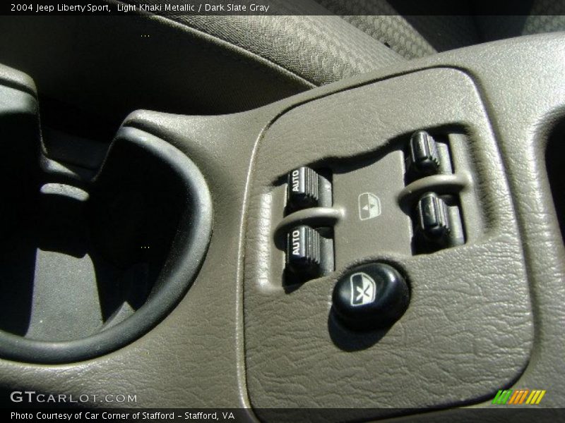 Light Khaki Metallic / Dark Slate Gray 2004 Jeep Liberty Sport