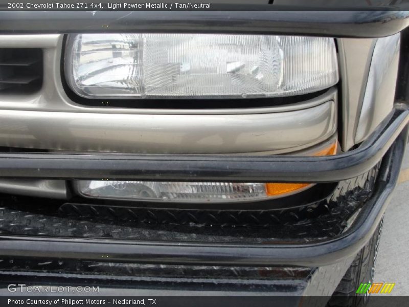 Light Pewter Metallic / Tan/Neutral 2002 Chevrolet Tahoe Z71 4x4