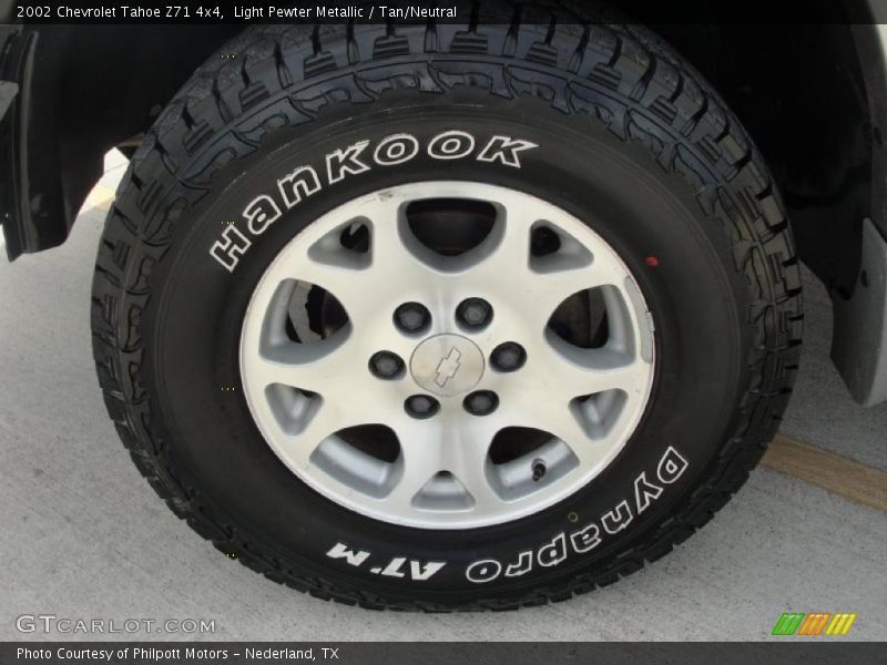 Light Pewter Metallic / Tan/Neutral 2002 Chevrolet Tahoe Z71 4x4