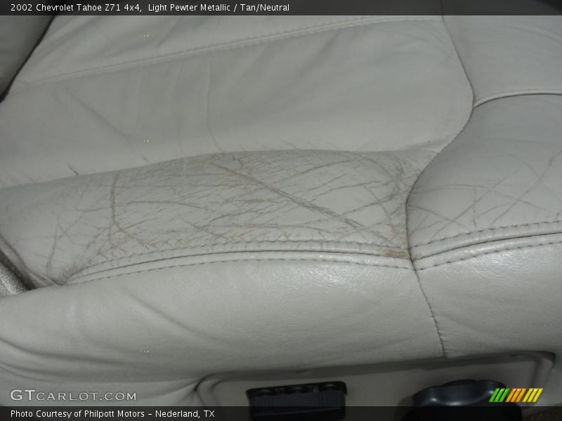 Light Pewter Metallic / Tan/Neutral 2002 Chevrolet Tahoe Z71 4x4