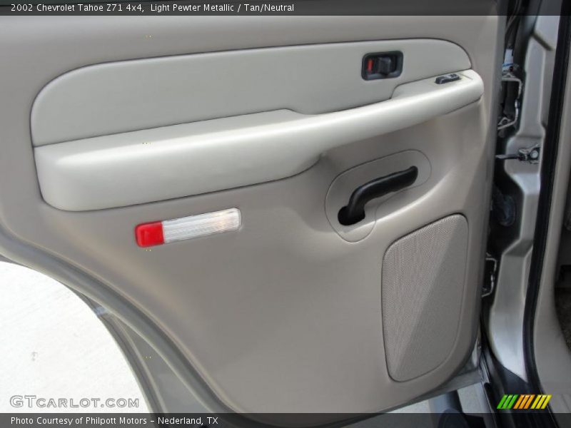 Light Pewter Metallic / Tan/Neutral 2002 Chevrolet Tahoe Z71 4x4
