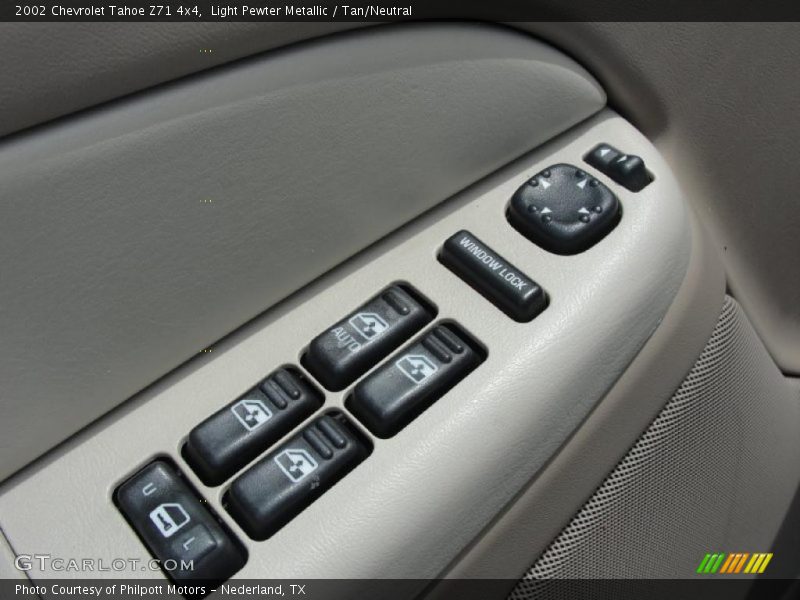 Light Pewter Metallic / Tan/Neutral 2002 Chevrolet Tahoe Z71 4x4