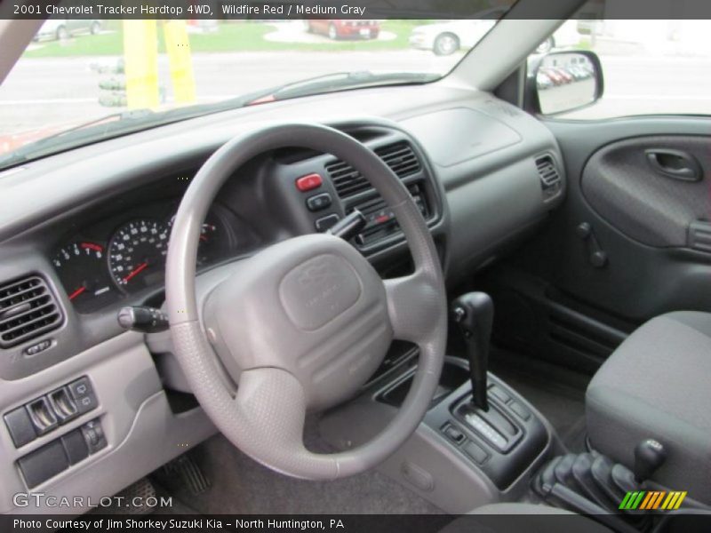 Wildfire Red / Medium Gray 2001 Chevrolet Tracker Hardtop 4WD