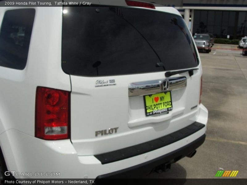 Taffeta White / Gray 2009 Honda Pilot Touring