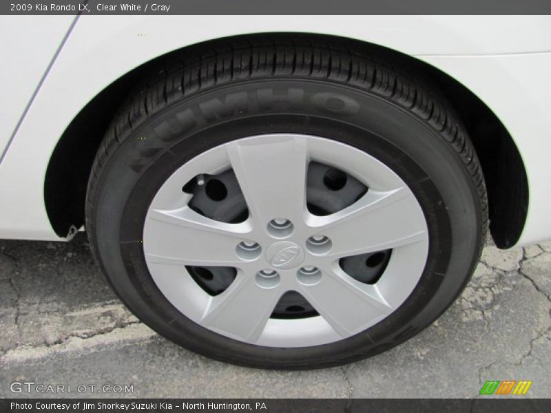 Clear White / Gray 2009 Kia Rondo LX