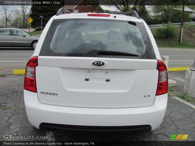 Clear White / Gray 2009 Kia Rondo LX