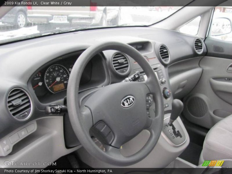 Clear White / Gray 2009 Kia Rondo LX