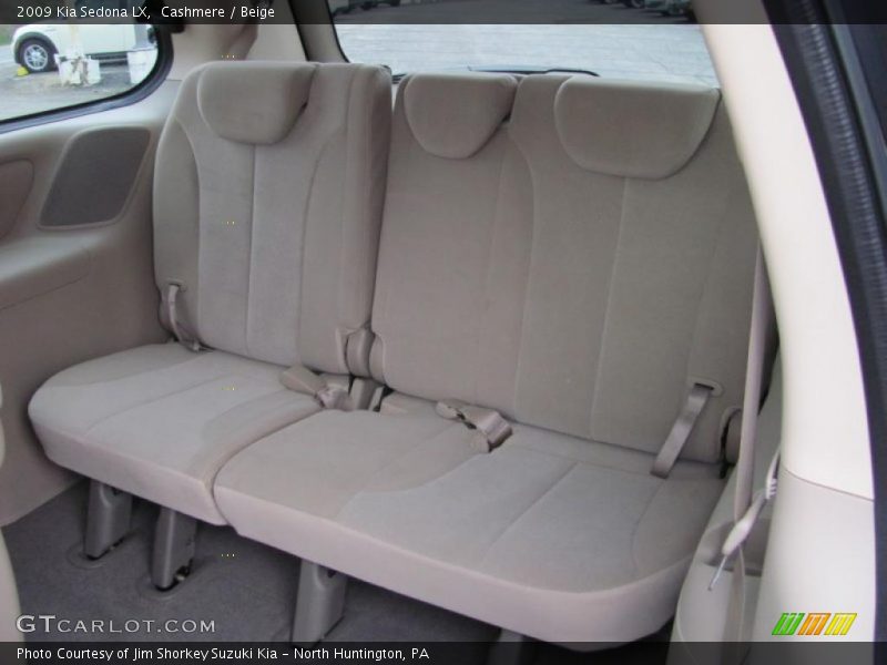 Cashmere / Beige 2009 Kia Sedona LX