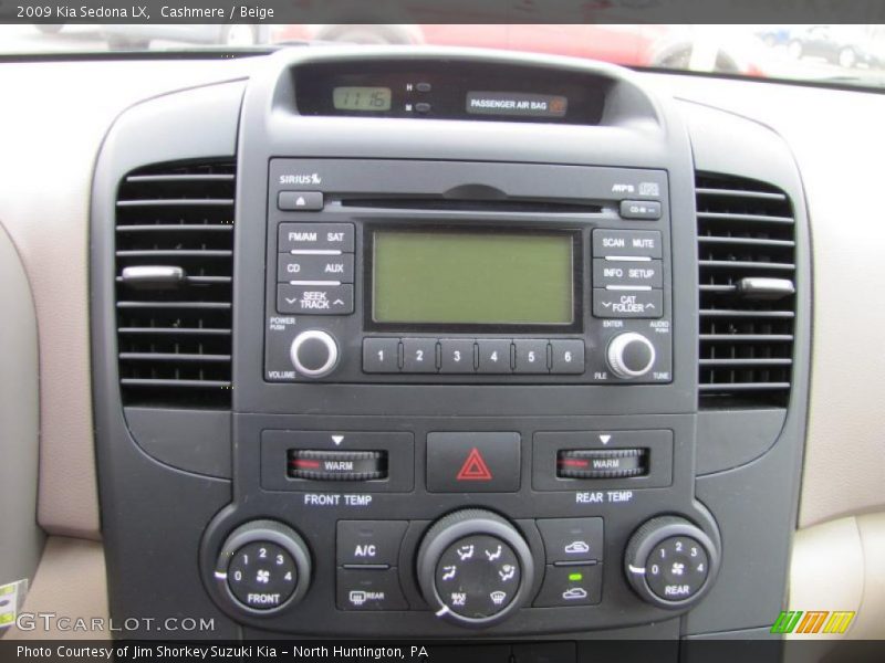 Cashmere / Beige 2009 Kia Sedona LX