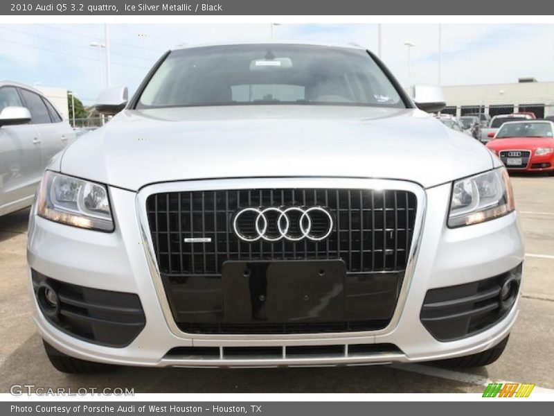 Ice Silver Metallic / Black 2010 Audi Q5 3.2 quattro
