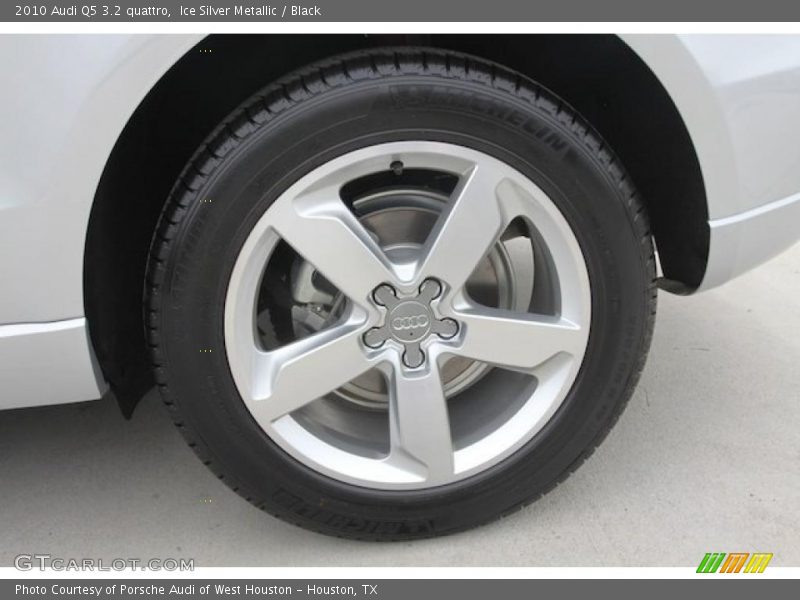 Ice Silver Metallic / Black 2010 Audi Q5 3.2 quattro