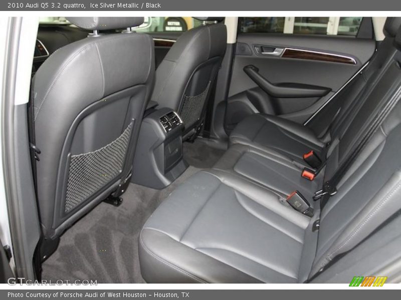Ice Silver Metallic / Black 2010 Audi Q5 3.2 quattro