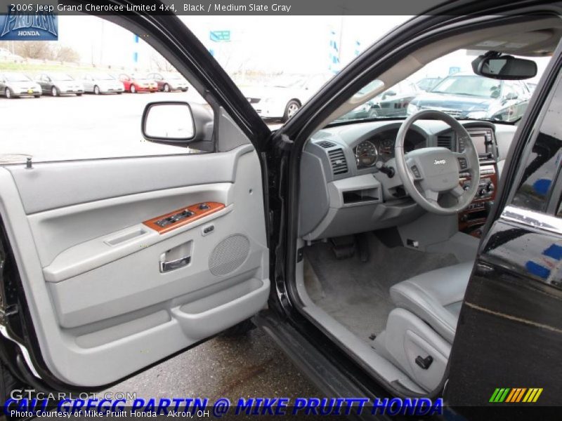 Black / Medium Slate Gray 2006 Jeep Grand Cherokee Limited 4x4
