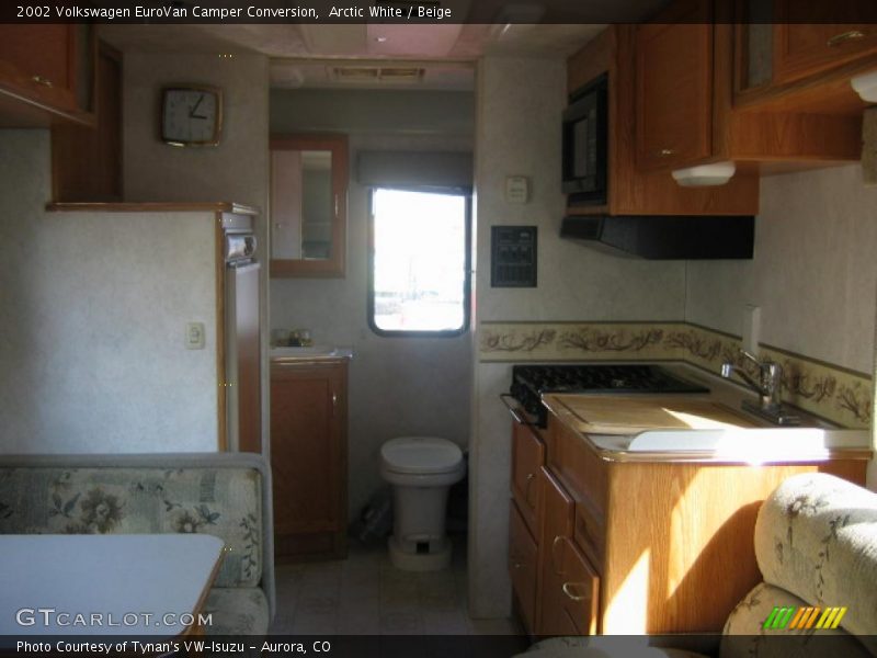 Arctic White / Beige 2002 Volkswagen EuroVan Camper Conversion