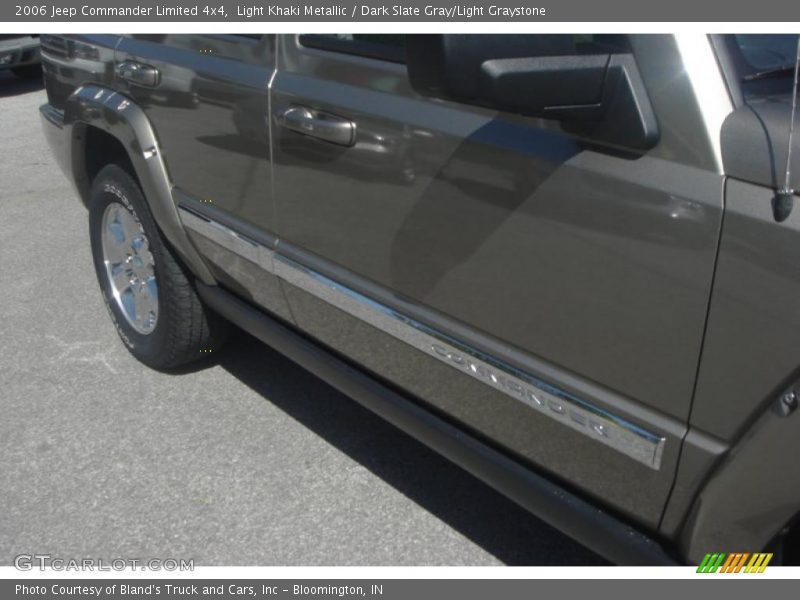 Light Khaki Metallic / Dark Slate Gray/Light Graystone 2006 Jeep Commander Limited 4x4