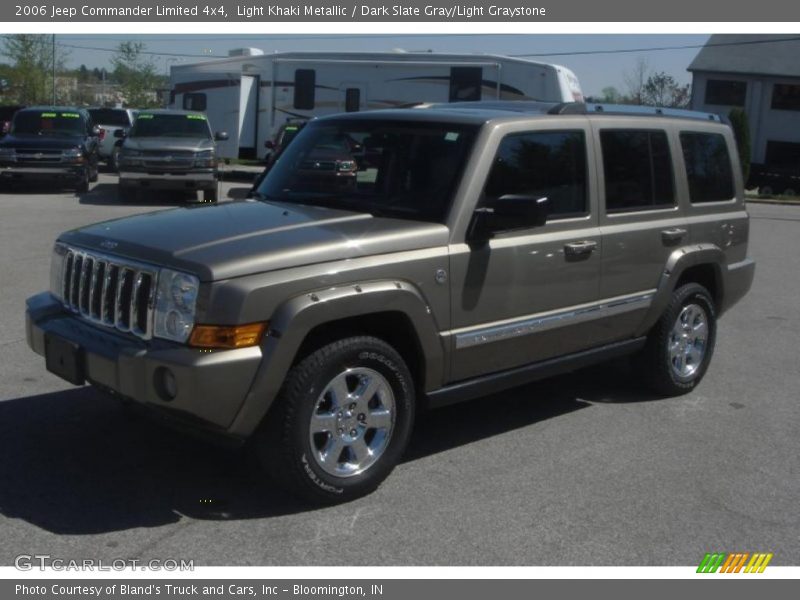 Light Khaki Metallic / Dark Slate Gray/Light Graystone 2006 Jeep Commander Limited 4x4