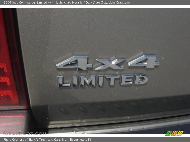 Light Khaki Metallic / Dark Slate Gray/Light Graystone 2006 Jeep Commander Limited 4x4