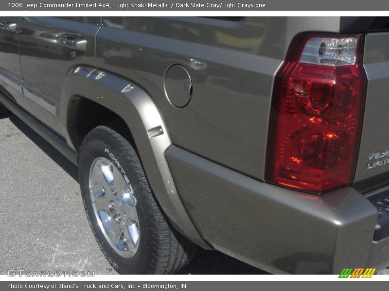 Light Khaki Metallic / Dark Slate Gray/Light Graystone 2006 Jeep Commander Limited 4x4