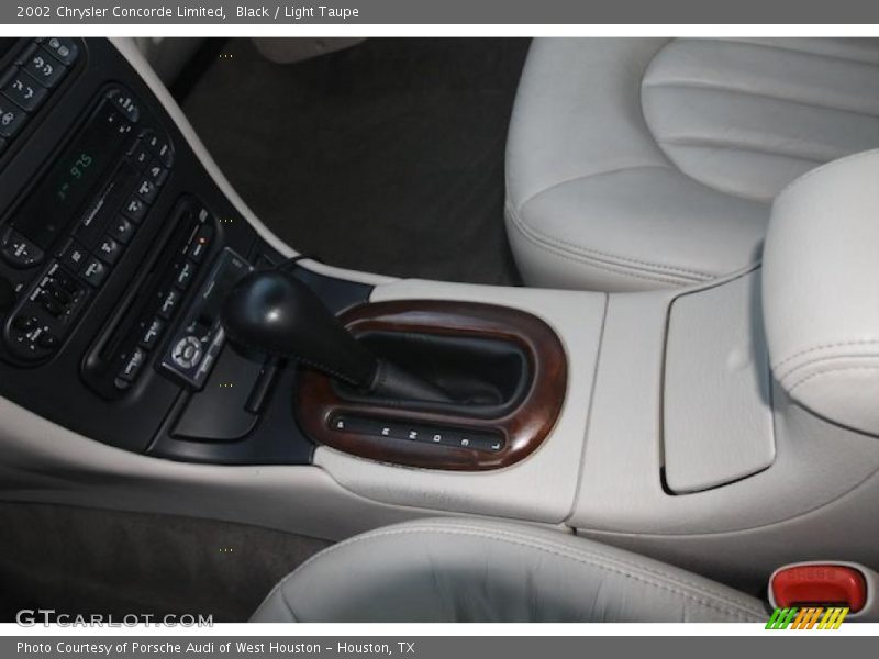 Black / Light Taupe 2002 Chrysler Concorde Limited