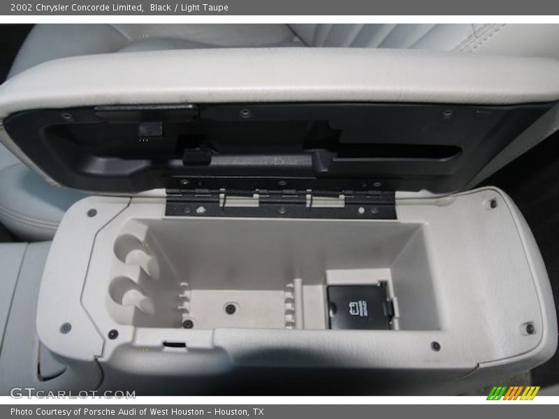 Black / Light Taupe 2002 Chrysler Concorde Limited